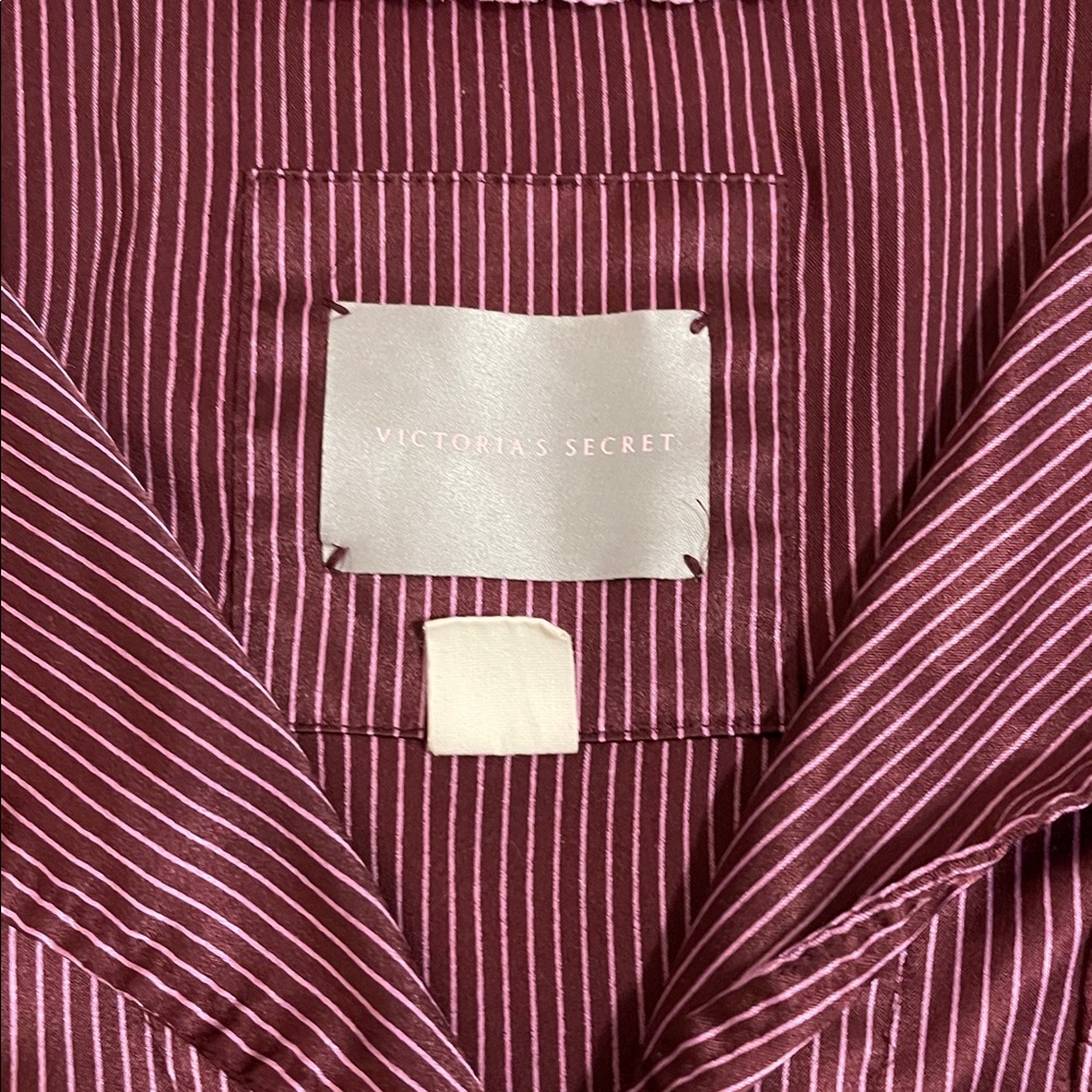 Victoria's Secret Burgundy and Pink Striped Satin Pajamas
Size medium - Picture 5 of 9